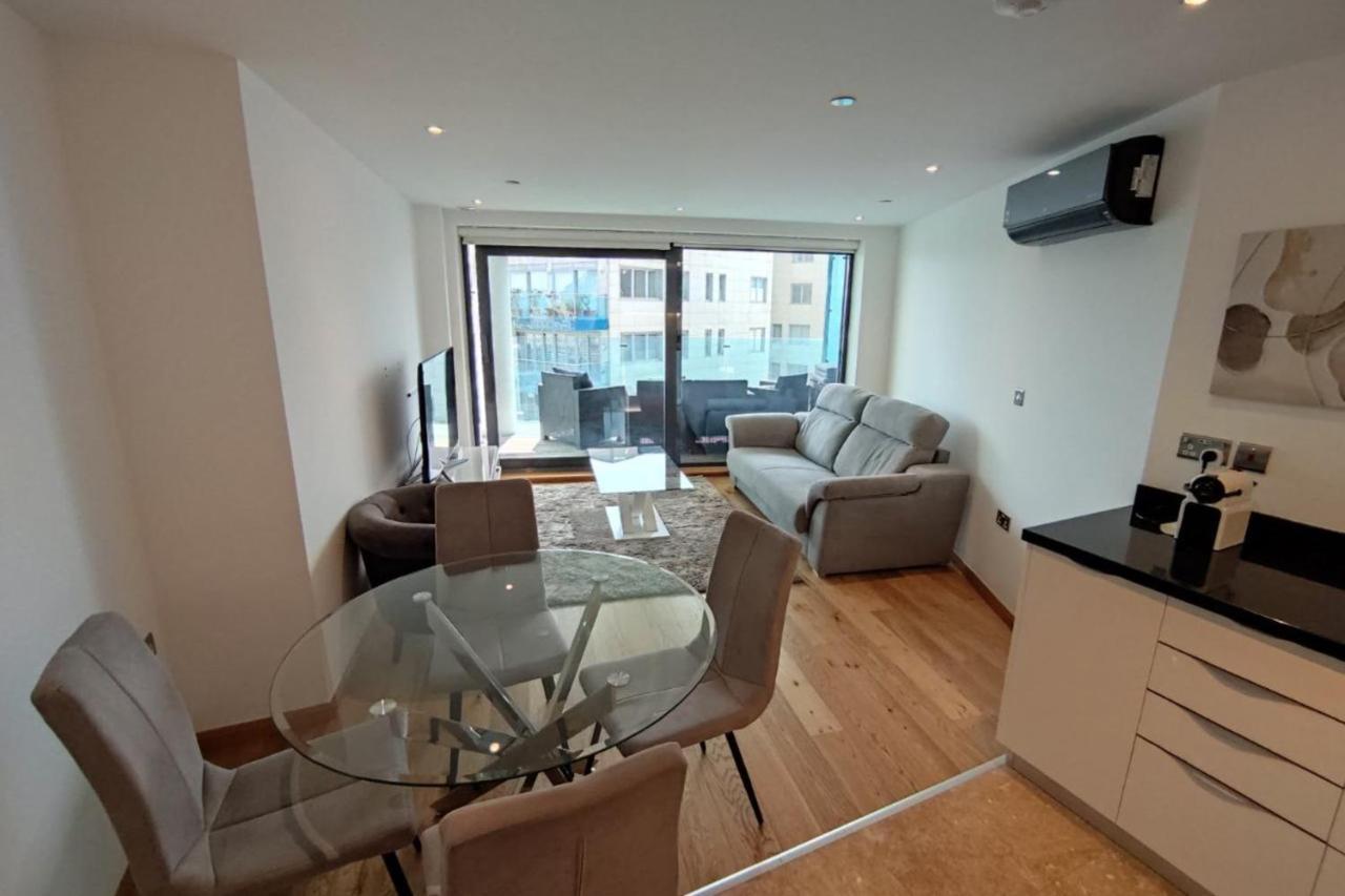 Seaside Serenity Oasis - High Floor - Stunning Views 지브롤터 외부 사진