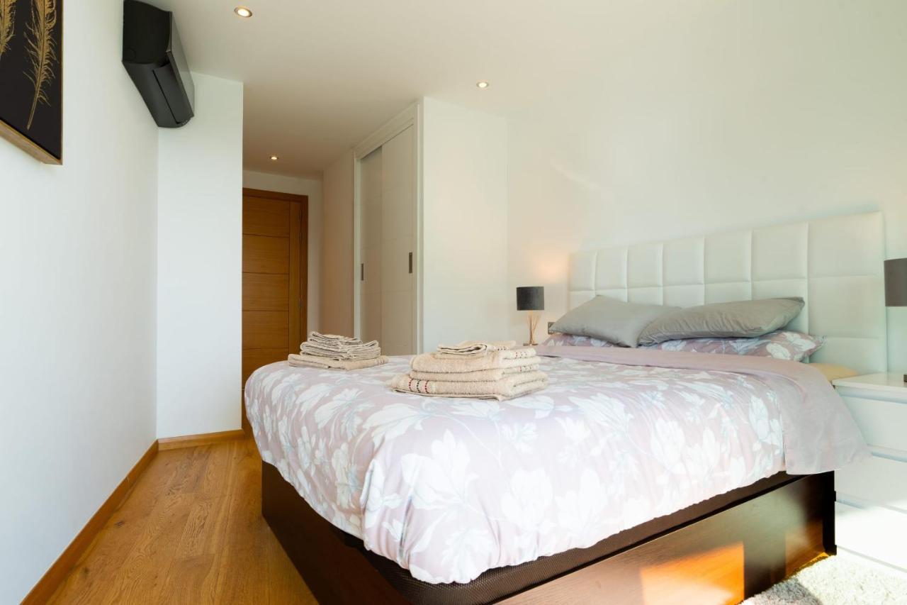 Seaside Serenity Oasis - High Floor - Stunning Views 지브롤터 외부 사진
