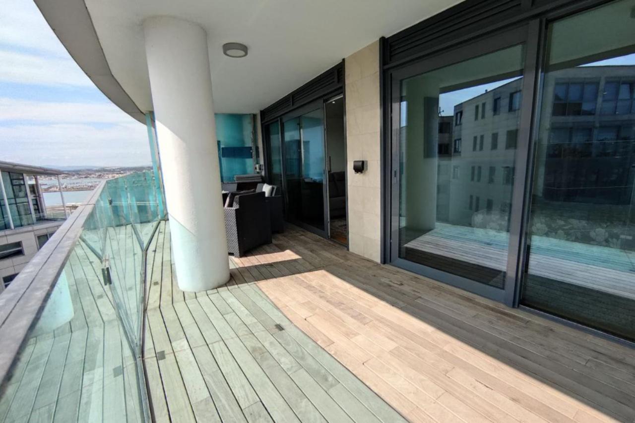 Seaside Serenity Oasis - High Floor - Stunning Views 지브롤터 외부 사진