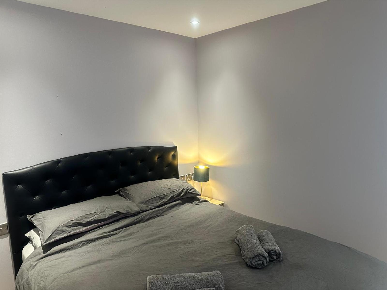 Seaside Serenity Oasis - High Floor - Stunning Views 지브롤터 외부 사진